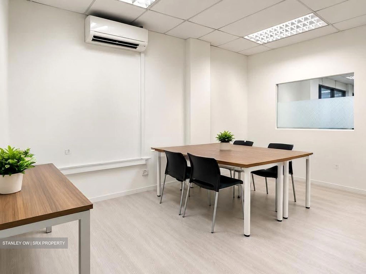 United House (D9), Office #636744671